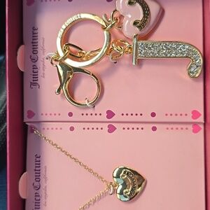 💗Juicy Couture Gold Necklace with Embeliahed J and a Pink Pave Heart Charm💕